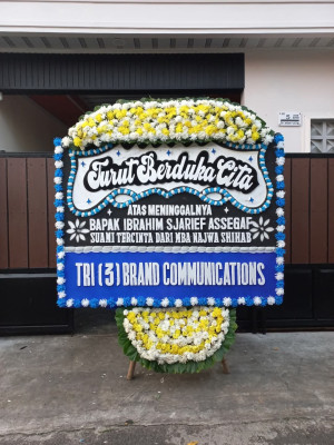 Papan Bunga Duka di Air Teman